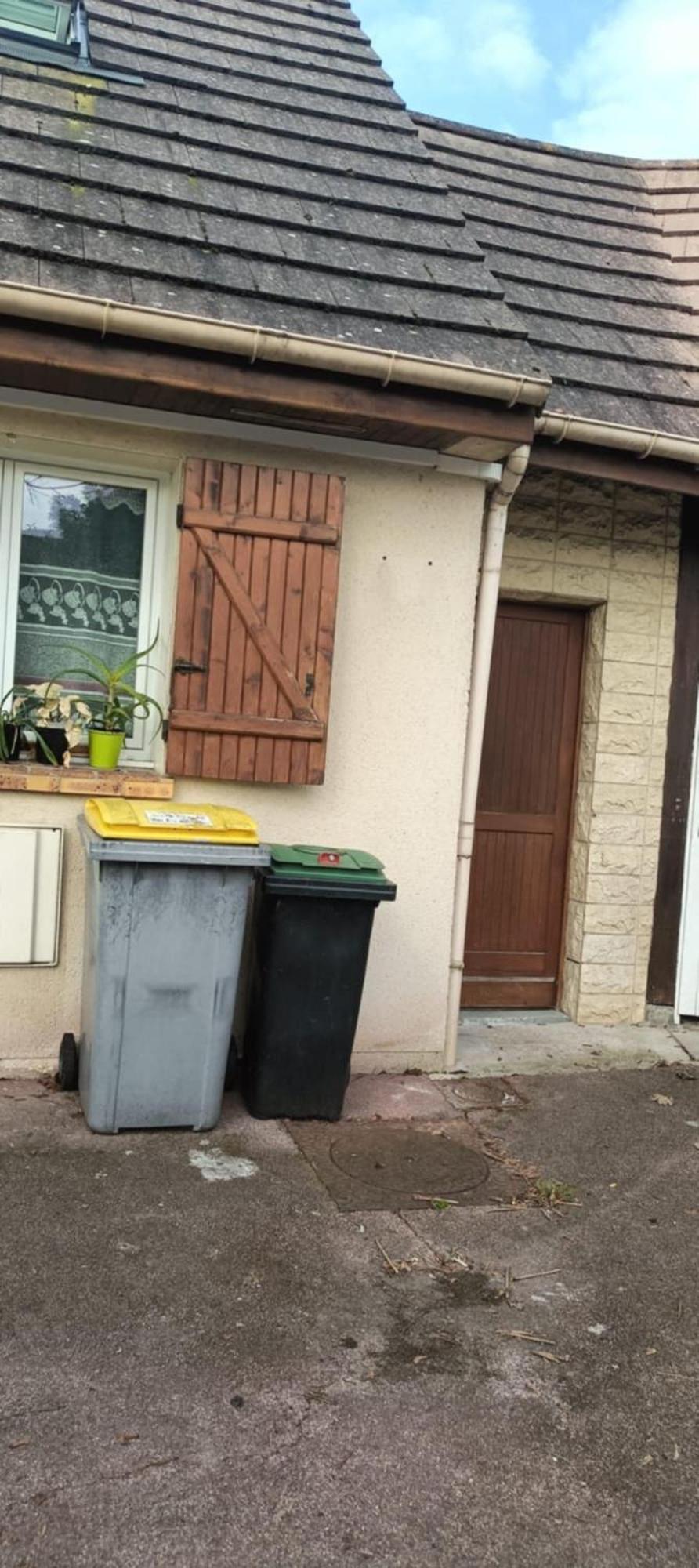 Airport Paris Eiffel Tower Center Roissy Cdg Holiday home Tremblay-en-France